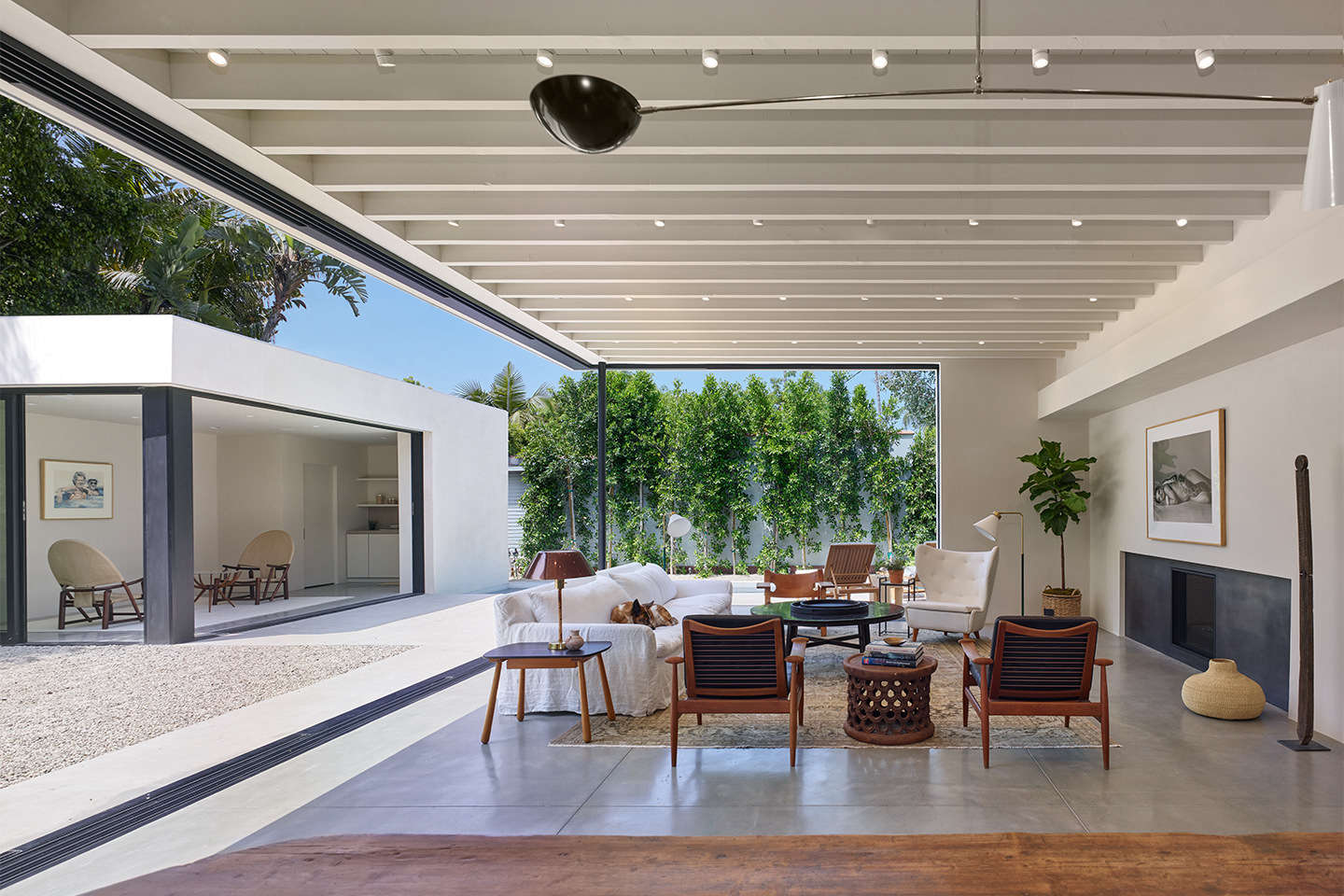 Midcentury Modernized A Superior Spec House in West Hollywood portrait 3