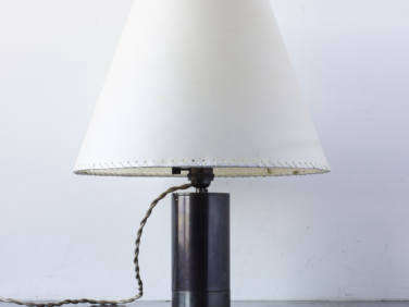 adam otlewski series 02 table lamp  