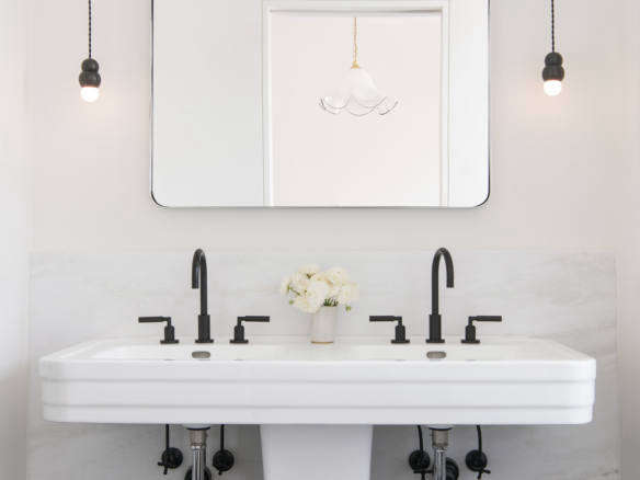 Steal This Look An Achromatic Bath with Modern Details portrait 5