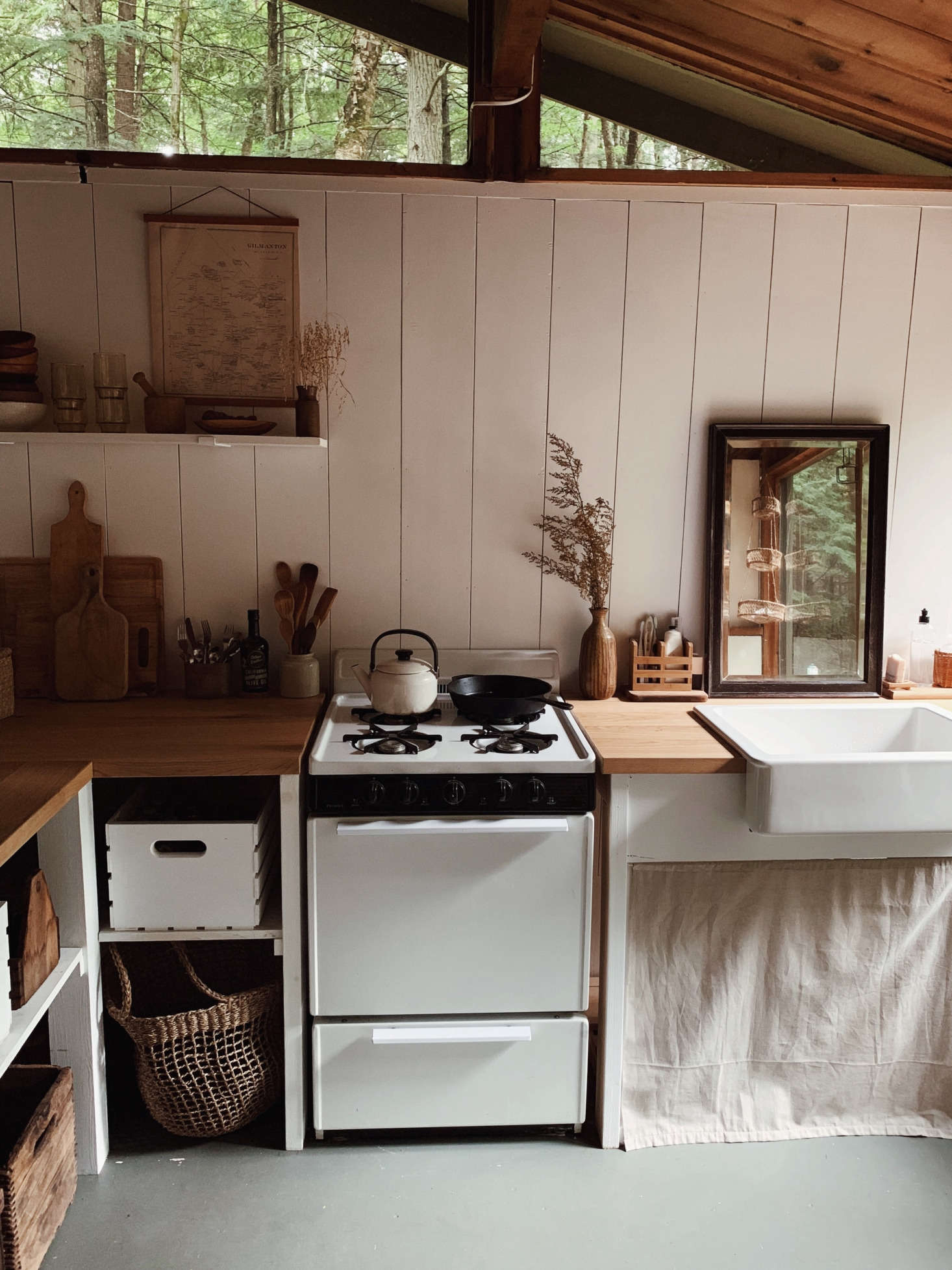 kitchen in alice saunders' new hampshire cabin, photo by alice saunders 2