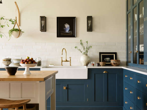 Kitchen of the Week An Architects Colorful Modern Cottage Kitchen in a London Highrise portrait 11
