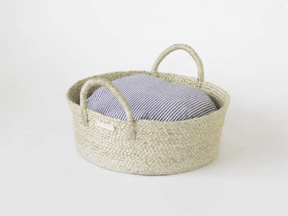 Basket Bed in Stripe portrait 42