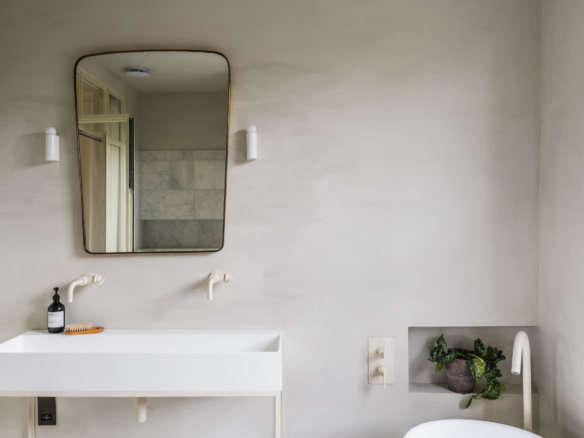 Steal This Look A Luxe Ensuite Bath in an NYC Townhouse portrait 4