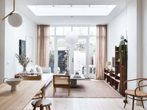 avenue design studio rembrandt residence living room 2  