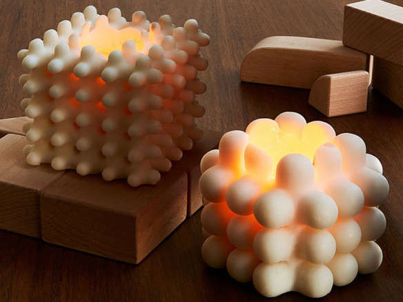 Trend Alert Short and Stout Beeswax Candles for Long Winter Nights portrait 18