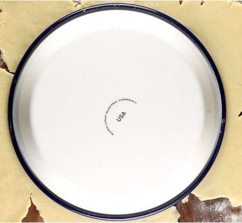 enamelware pie plate 8