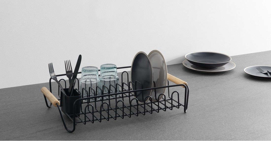 https://www.remodelista.com/wp-content/uploads/2020/09/combe-black-wire-dish-drainer.jpg