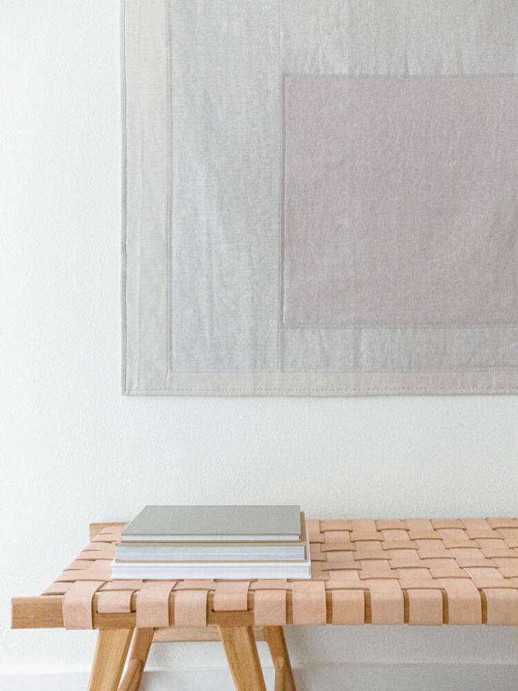 the quilt is composed of linen from ulster linen, fabric from pippin&#821 13