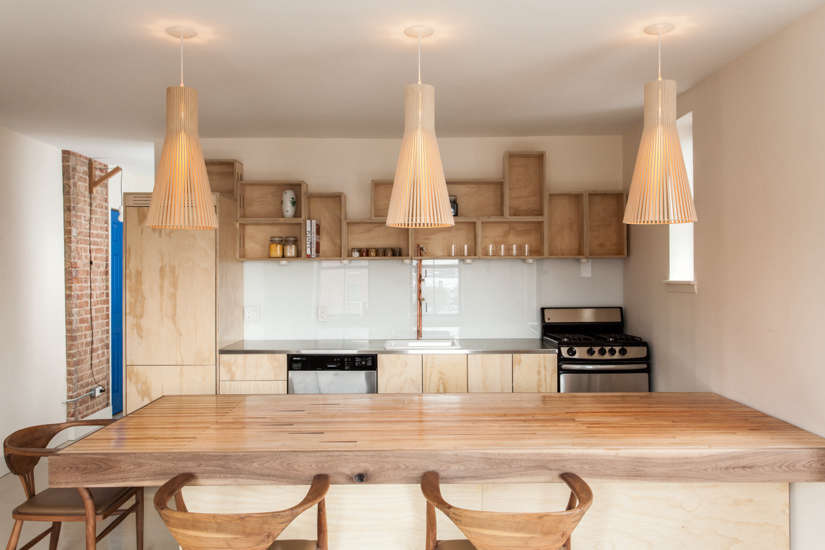 Kitchen of the Week A Clever Kitchen Built from Affordable and Recycled Materials portrait 3