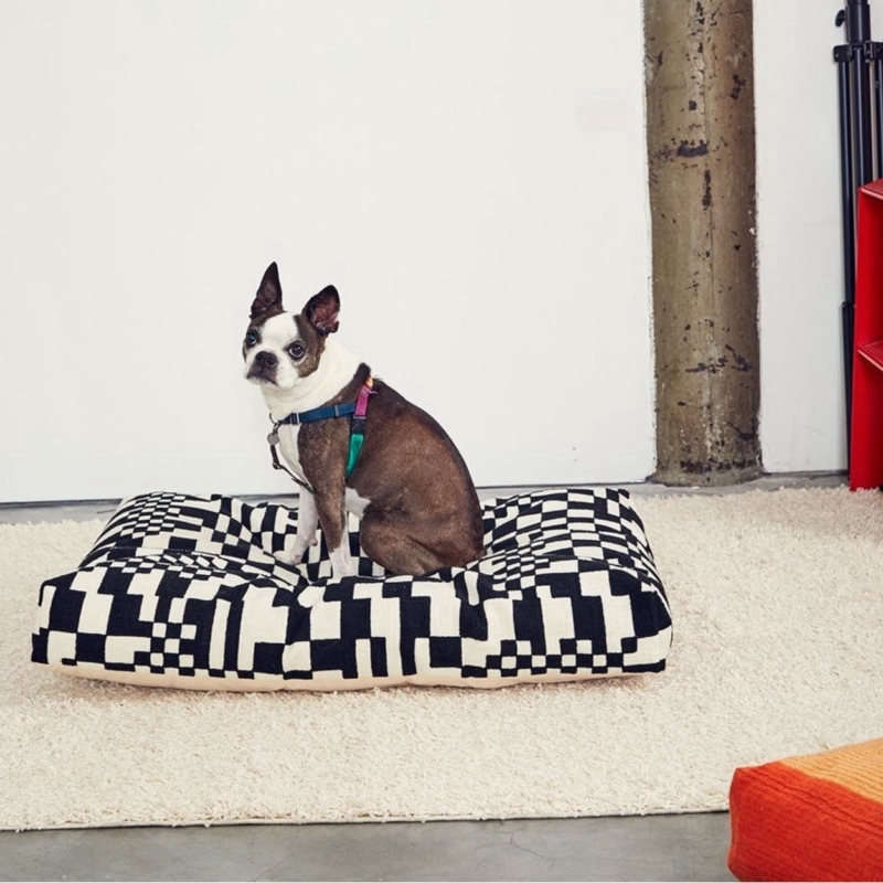 DIY A Trs Elegant Dog Bed Paris Edition portrait 7