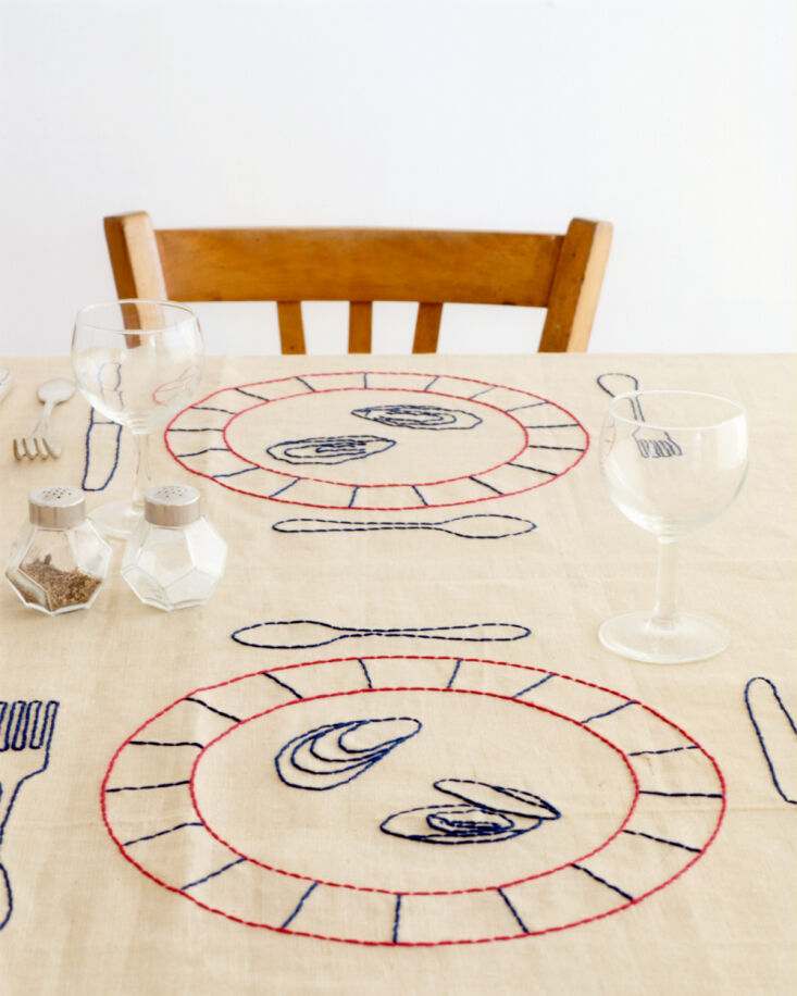 oeuvres sensibles tablecloth 15