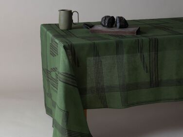 colour squatters tablecloth 4  