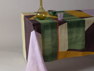colour squatters tablecloth 6  