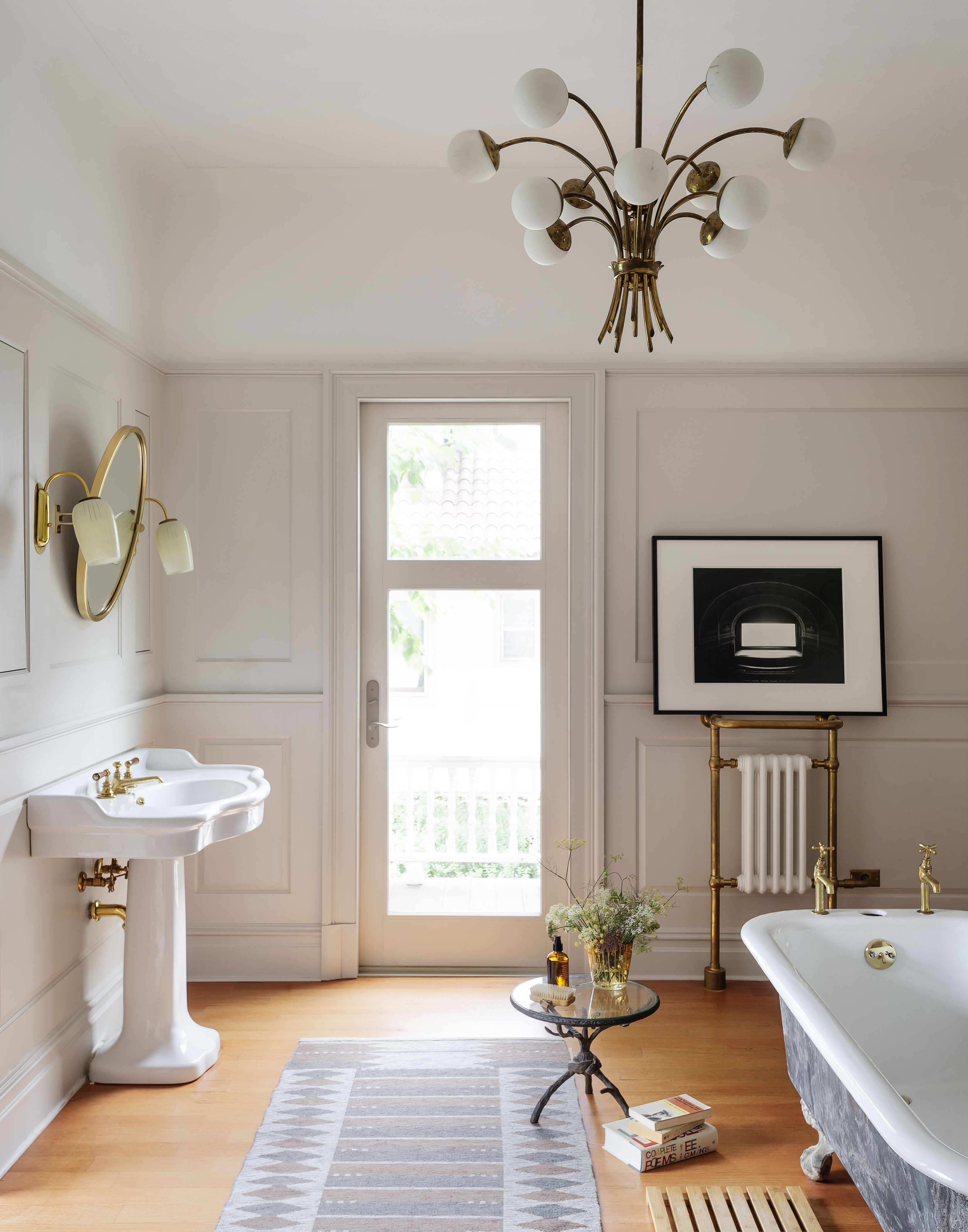 the vintage feeling bath in the prospect park renovation. photograph by matthew 9