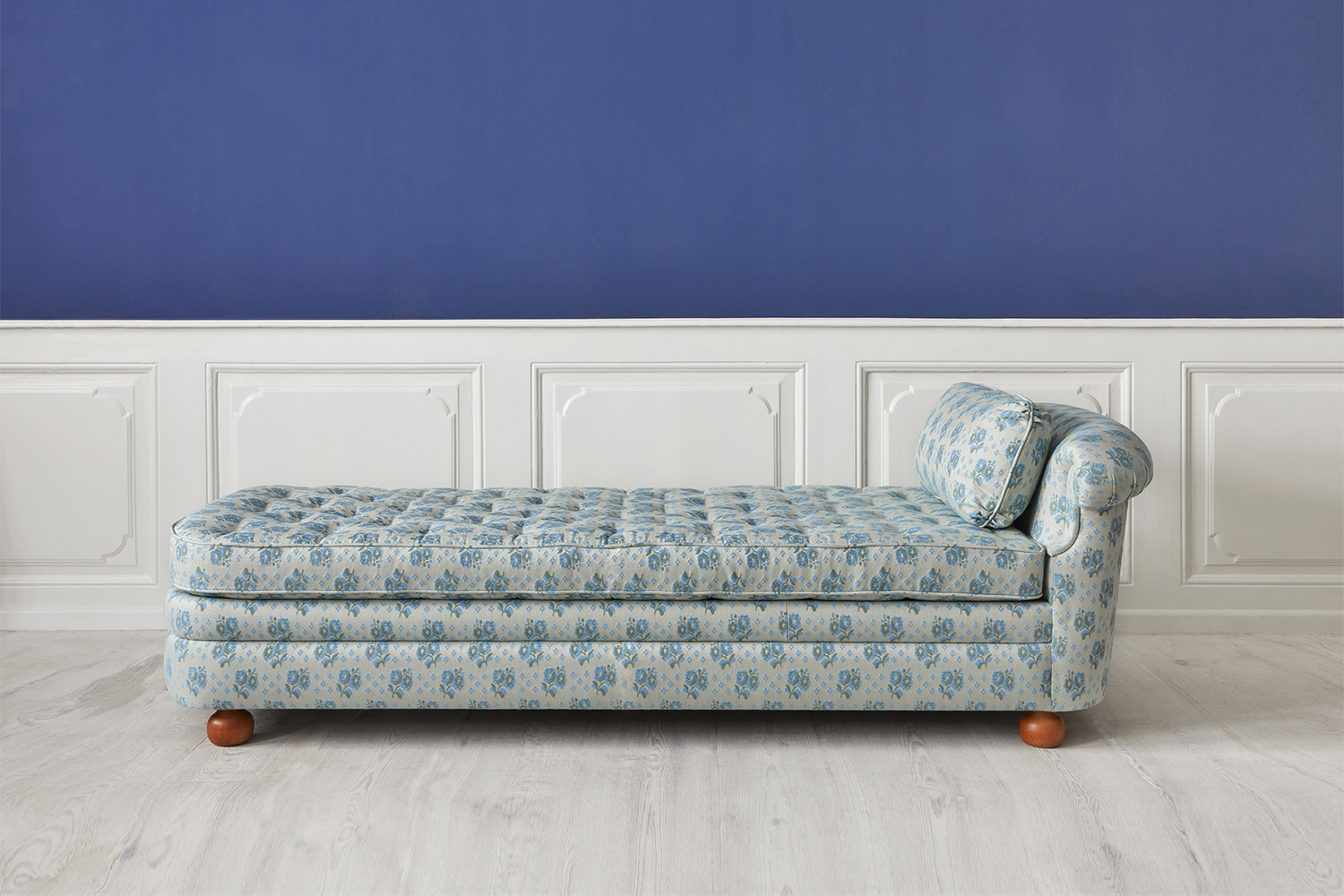 a similar daybed is the svenskt tenn daybed designed by josef frank in 1938, a 15