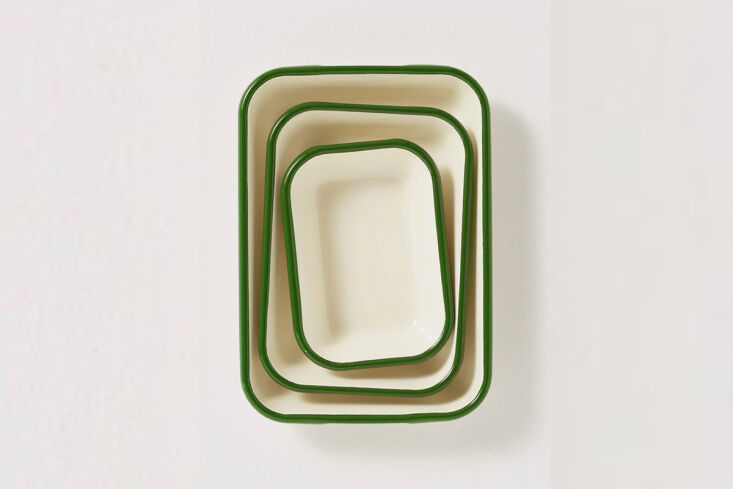 enamel dishes are available in three sizes: small (£\20), medium (£\2 9