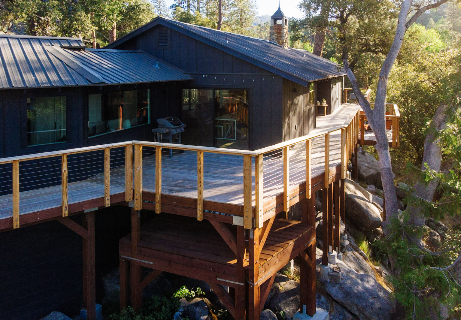 Yosemite Waterfall House A Vacation Home Becomes a FullTime Residence for a NatureLoving Couple portrait 3