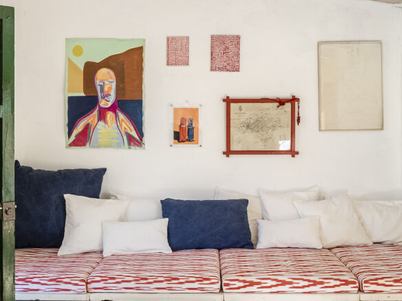 MaximalistMinimalist A Ceramicists Airy Open Summer House on Mallorca portrait 11