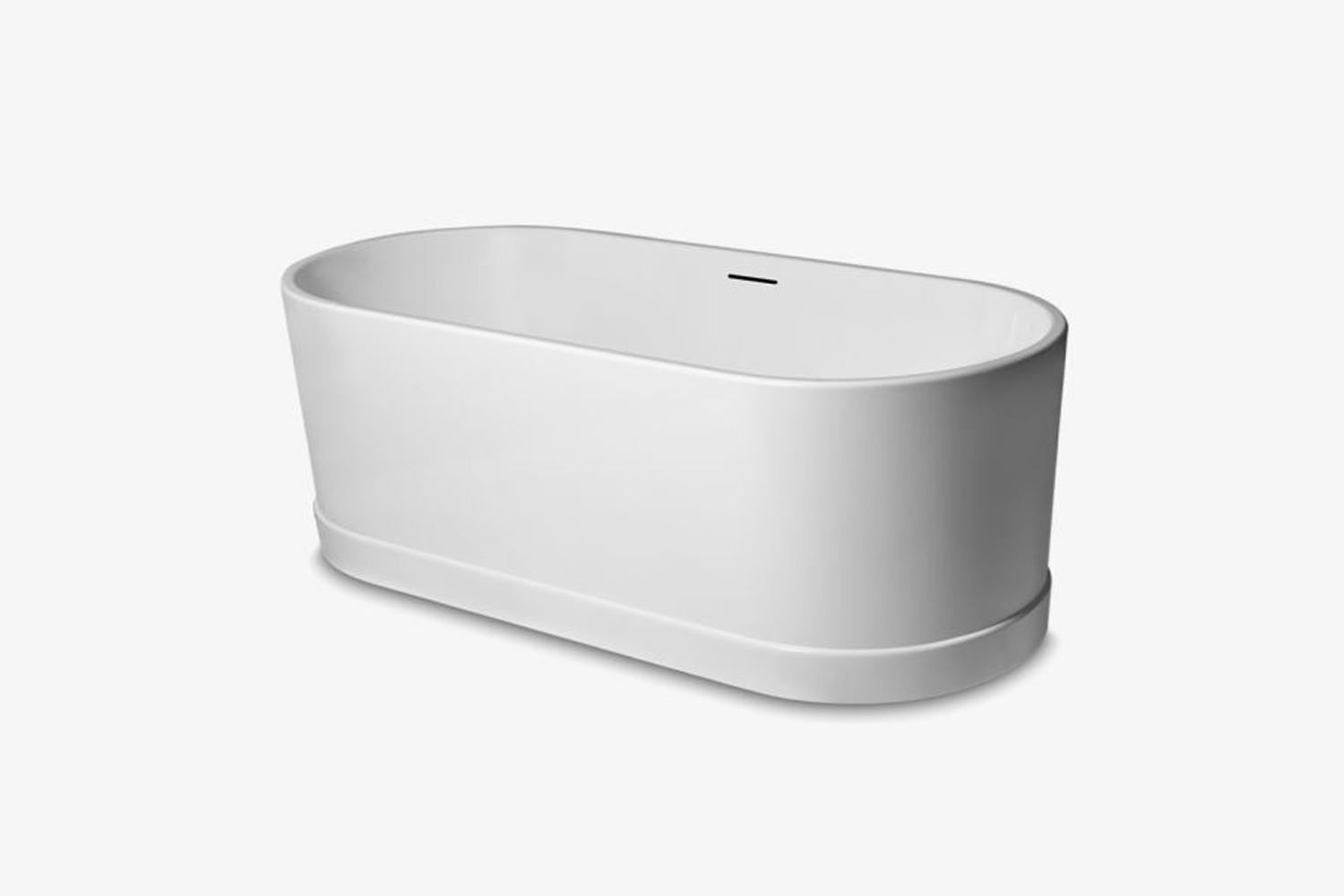 the waterworks arcos freestanding bathtub is a double ended fiberglass tub with 17