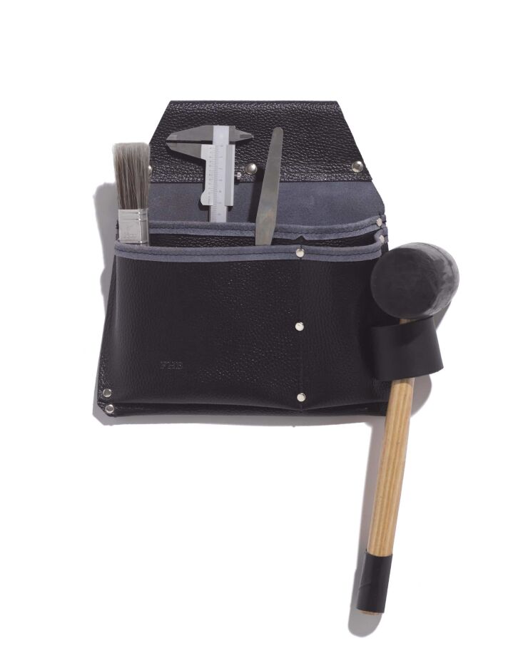 a german black leather carpenter&#8\2\17;s tool holder is €49. 19