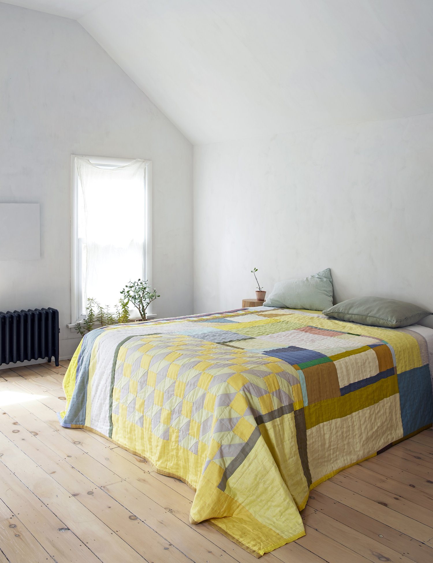 Made from Scraps: Colorful Quilts by Thompson Street Studio - Remodelista