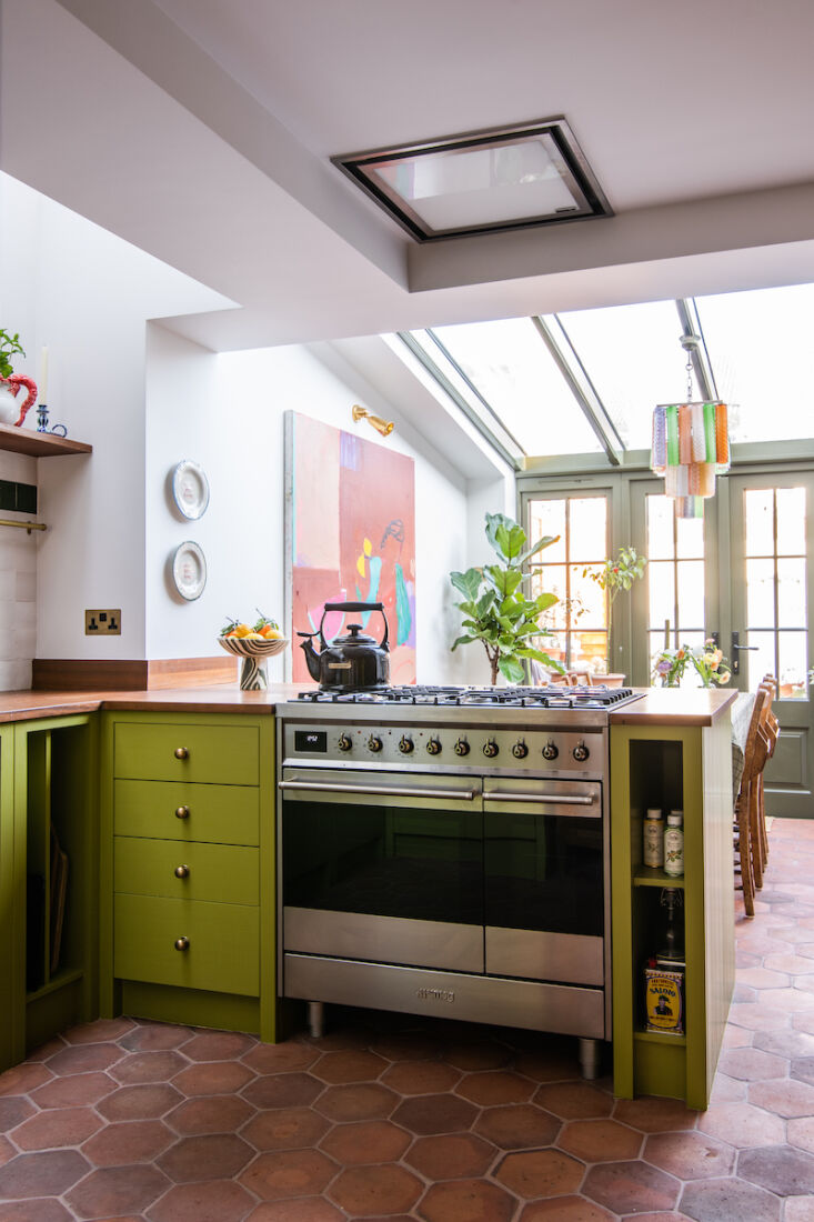 the range cooker is from smeg; the discrete ceiling extractor is from luxair ho 14