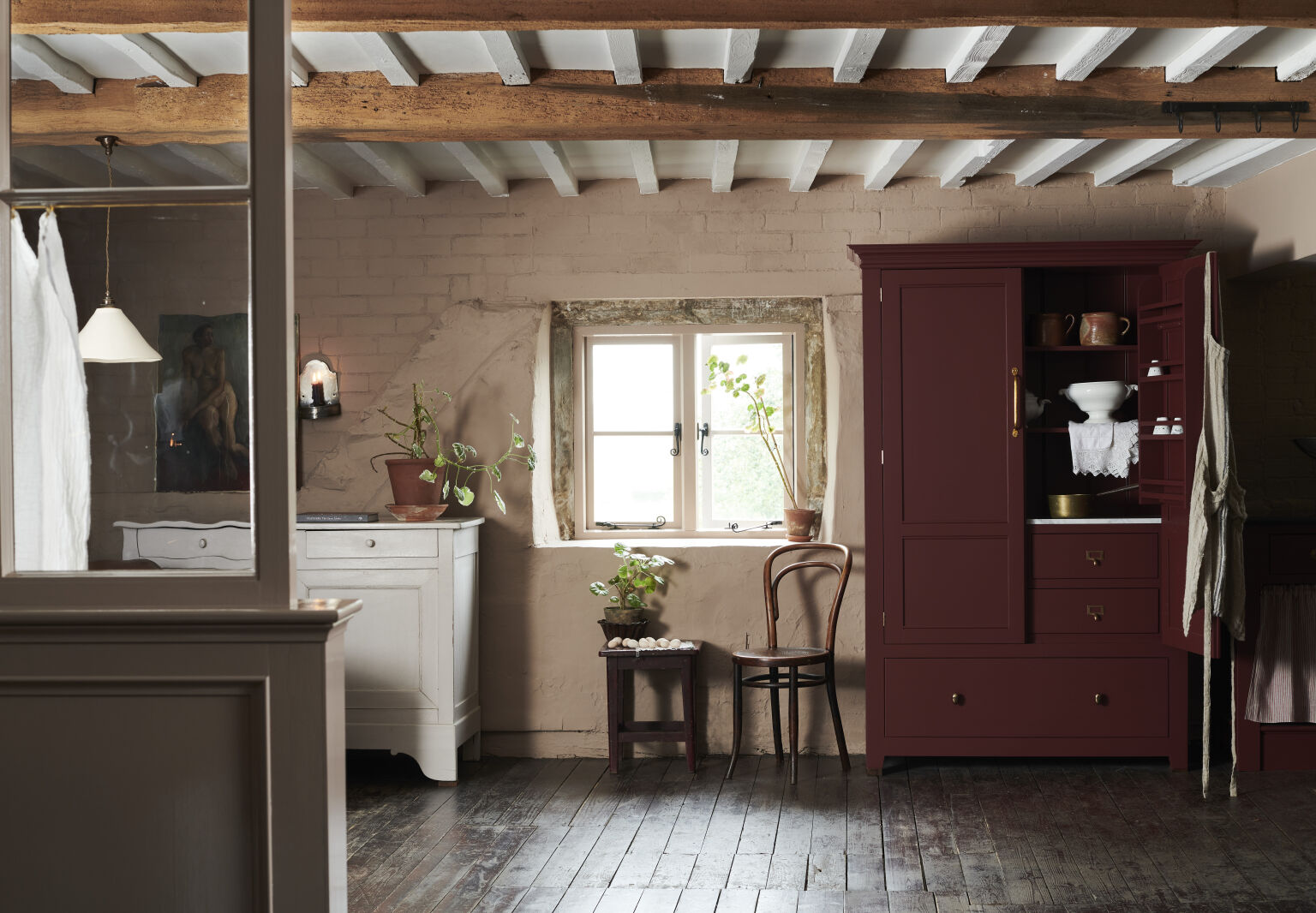 Kitchen of the Week: Burgundy Meets Blush in the English Countryside