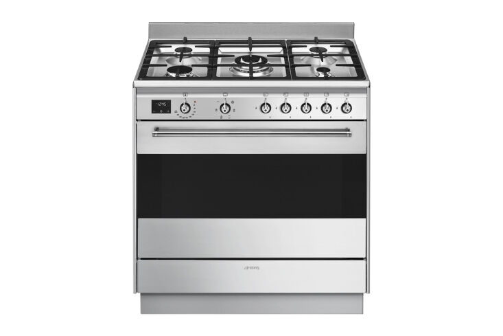 the smeg classic kitchen cooker (fs9606xs \1) is available through smeg austral 21
