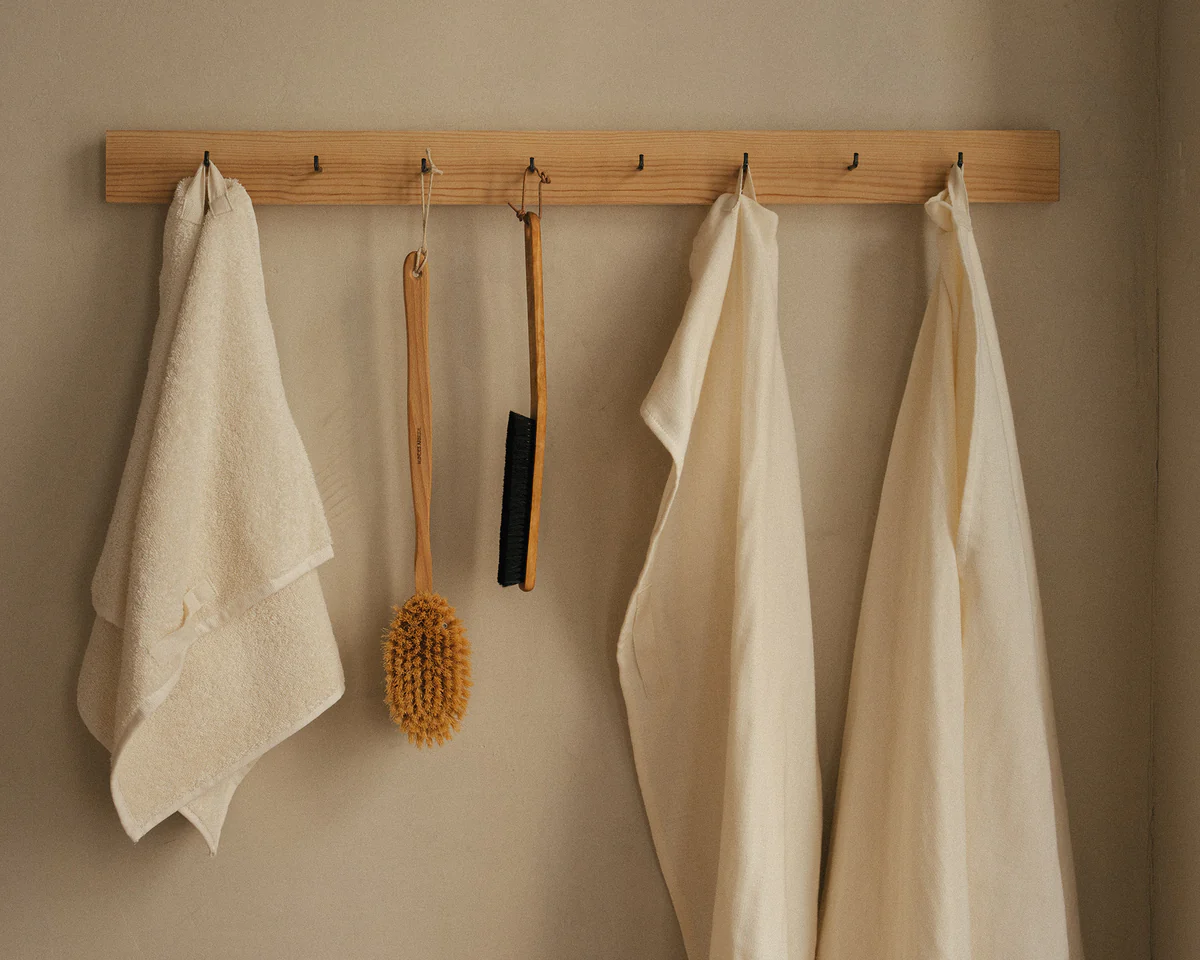 frama bone white linen towels