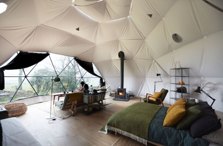 ania has furnished the geodome with a range of natural materials, pre loved pie 17