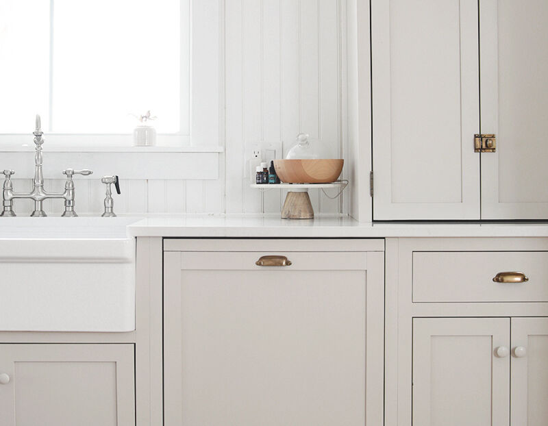 Steal This Look A Glamorous London Kitchen in Marble and Brass portrait 10