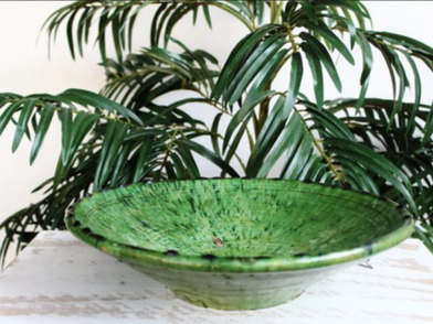 https://www.remodelista.com/wp-content/uploads/2023/06/tamegroute-bowl-from-souk-and-soul-1-584x438.png?ezimgfmt=rs:392x294/rscb4