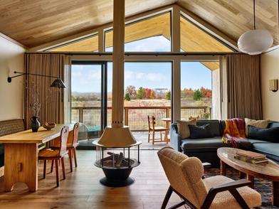 Old Is New: Table on Ten in Upstate New York - Remodelista