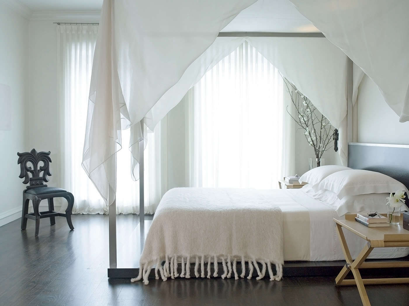 10 Easy Pieces: The Mohair Throw Blanket (A Stylist's Secret Weapon) - Remodelista