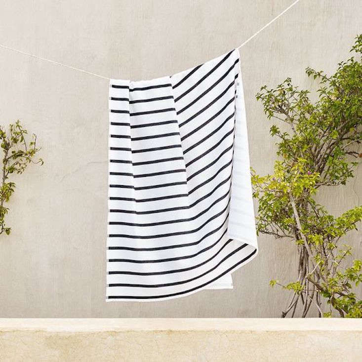 Editors' Picks: The 9 Best Striped Summer Beach Towels - Remodelista