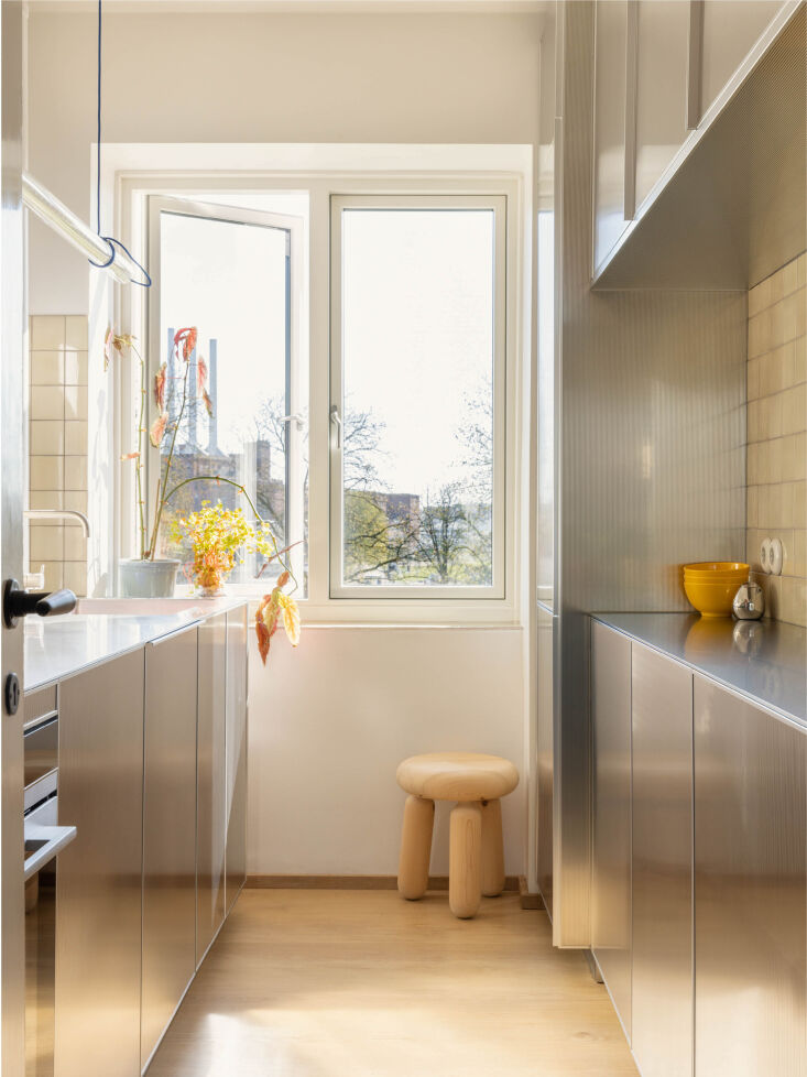 Kitchen of the Week Everything Is Illuminated in a LightFlooded Kitchen in Copenhagen portrait 6_32