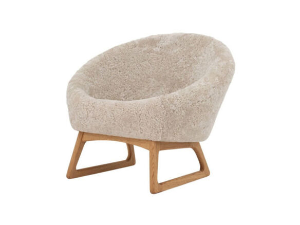 tub lounge chair, moonlight sheepskin – oiled oak 8