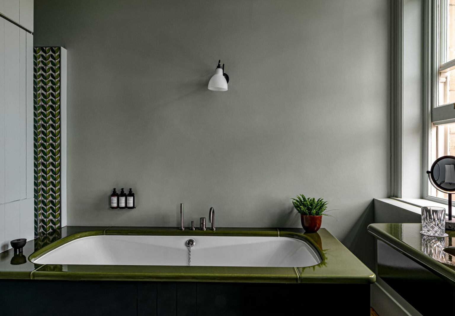 cowley manor bath mr tripper 2  