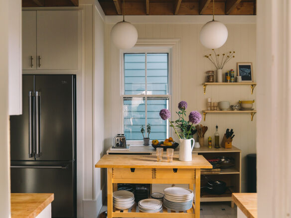 kitchen of the week: a creative director’s righting the wrongs kitchen up 9