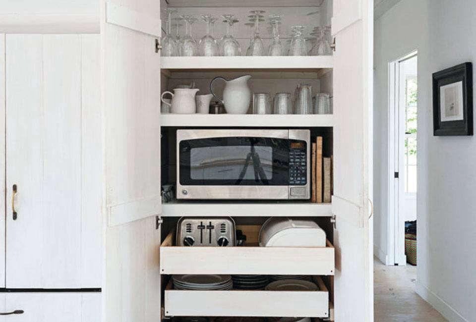 10 Easy Pieces: Built-in Microwaves - Remodelista