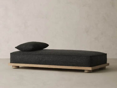 pierre daybed banana republic   1 376x282