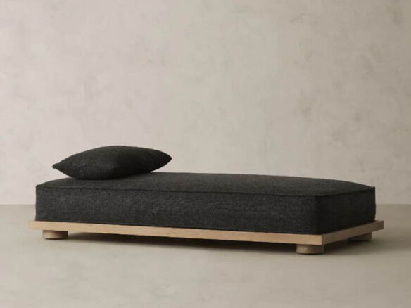 pierre daybed banana republic   1 584x438
