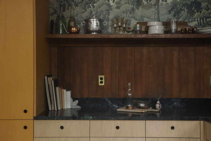 at raisa\2\17;s request, andrew\2\17;s running shelf is shallow o 26