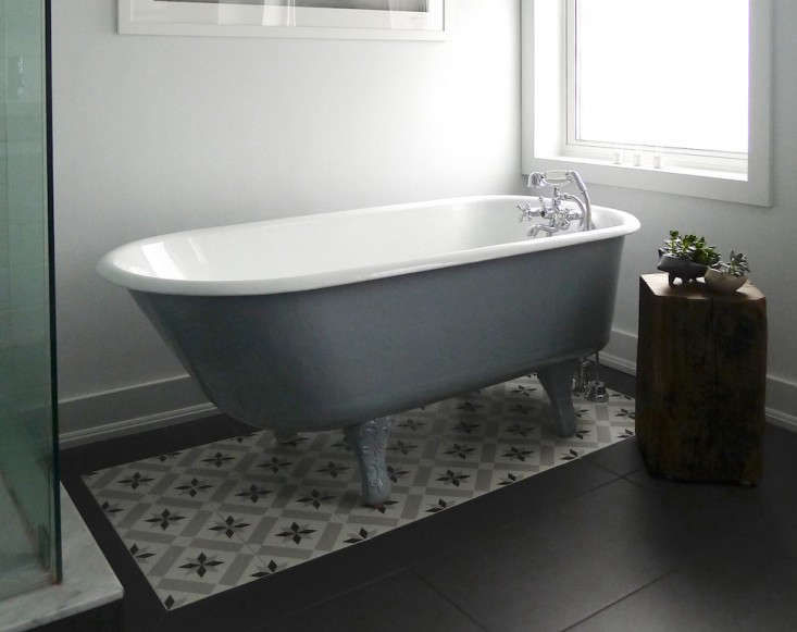 BestAmateur-DesignedBath:ZacharyLeung-Remodelista