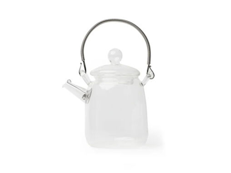 https://www.remodelista.com/wp-content/uploads/2023/11/hario-japanese-glass-teapot-tsutsugata-733x489-1.jpg