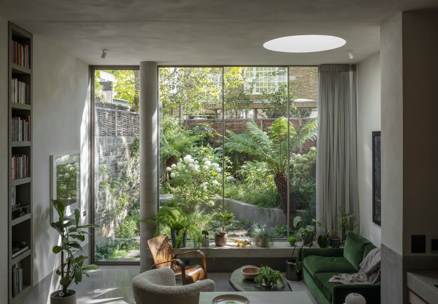 A 1960s Brutalist Townhouse in London Revived with Lush Greenery and Modern Minimalism portrait 3