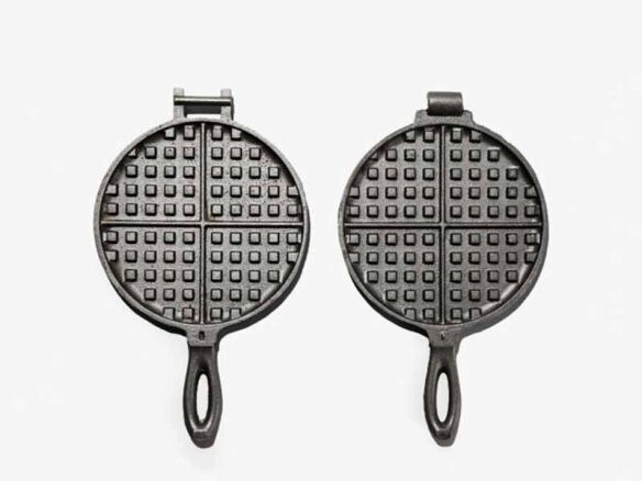 old fashioned waffle iron 8