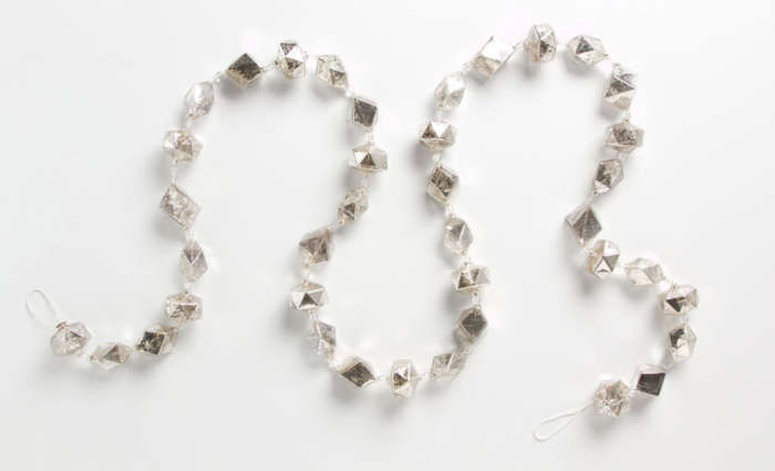 5Favorites:ShinyHolidayDecor-Remodelista