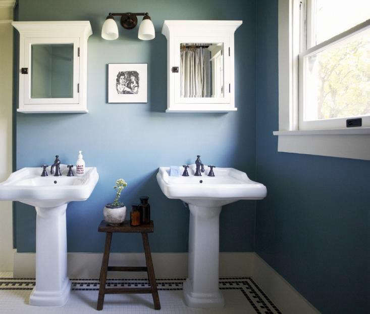 FeelingBlue:BathsfromtheRemodelistaArchitect/DesignerDirectory-Remodelista