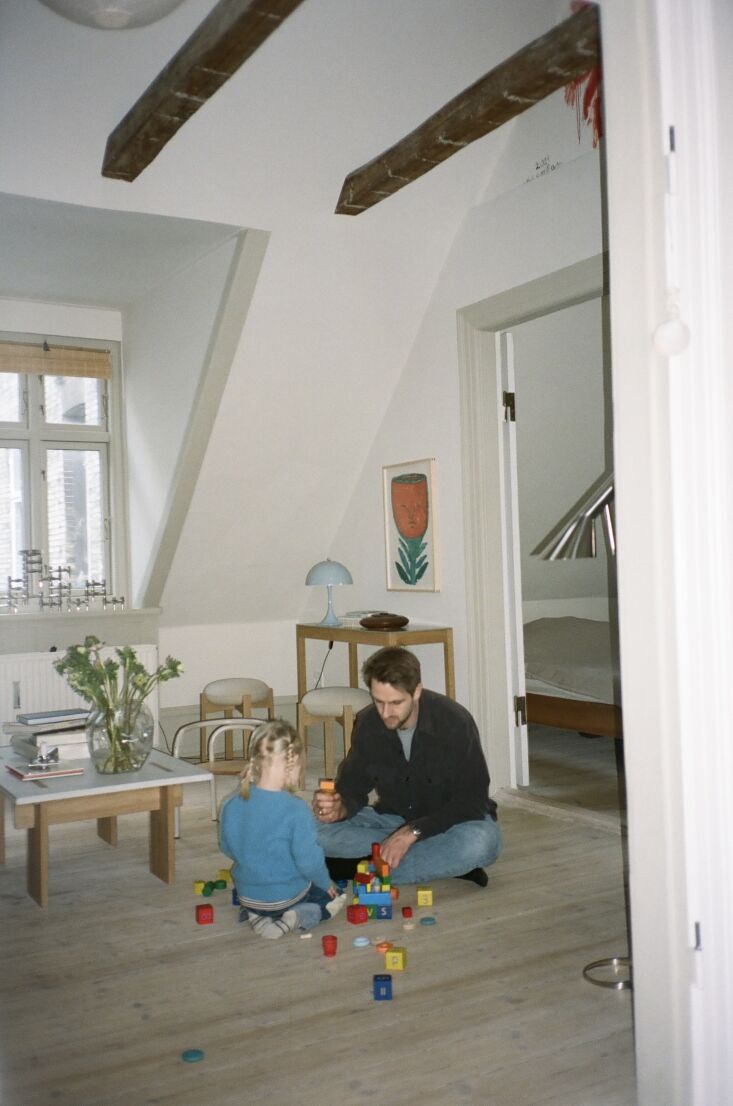 magnus and ruth at play. the walls throughout were professionally painted an eg 28